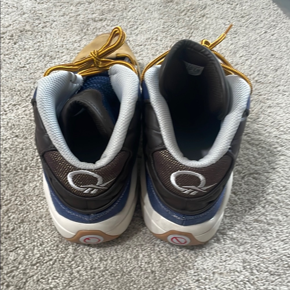 Reebok Question  Iverson Dress Code  6.5/10 - Picture 3 of 5